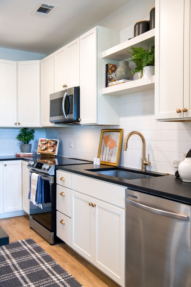 Photo - NOVEL University Place by Crescent Communi...