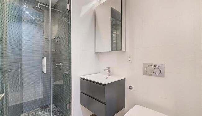 Photo - 200 Stanton St Unidad 3