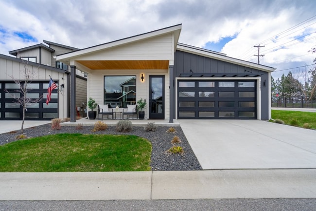 Photo - 3242 N Rosalia Rd