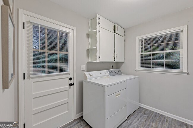 Photo - 2984 Blackberry Ln