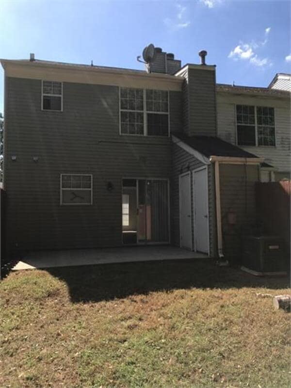 Photo - 5703 Wells Cir