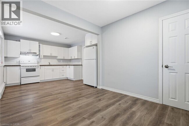 Photo - 104 South Street E Unité A