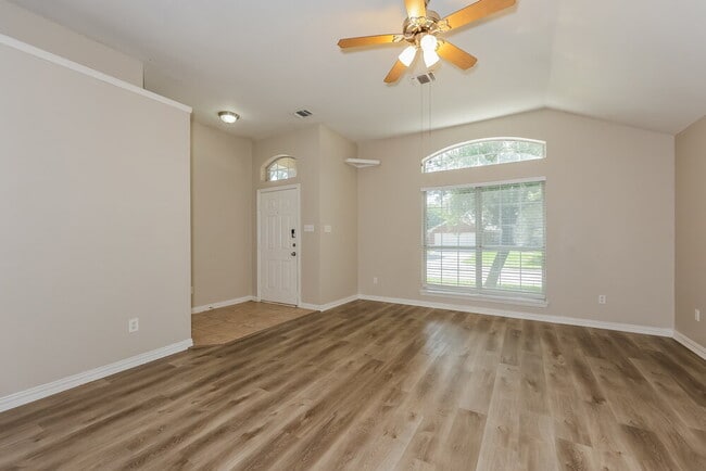 Photo - 1601 Prescott Dr