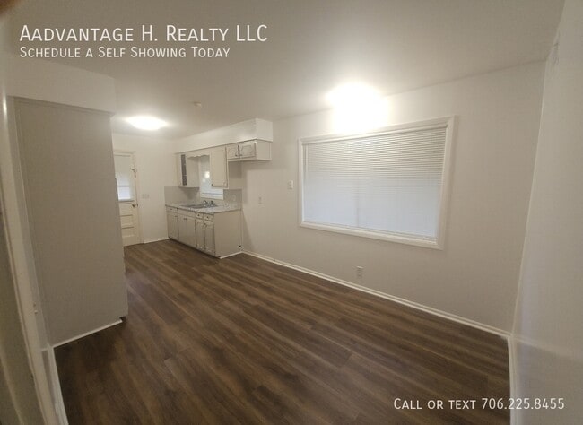 Photo - 909 Ashland Ave
