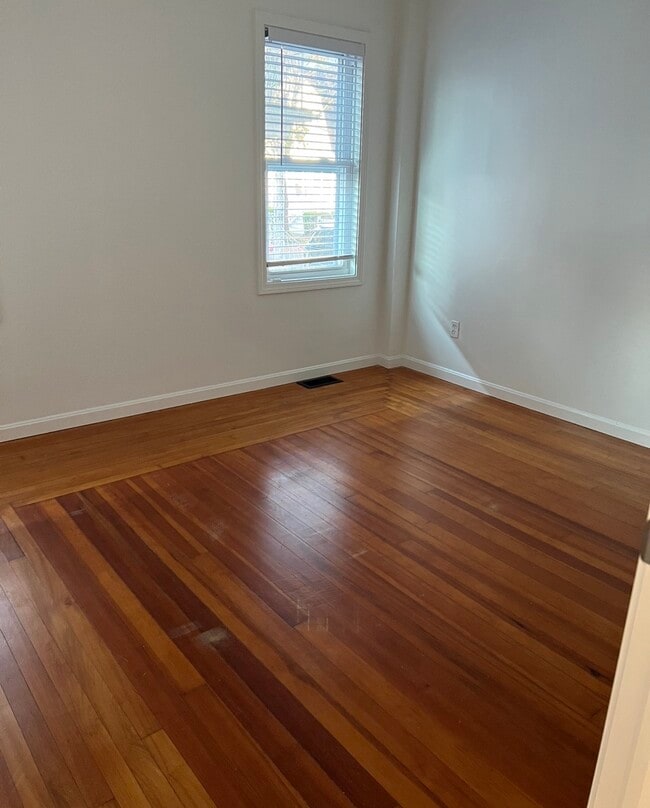 Photo - 82 Atlantic St Unit 1