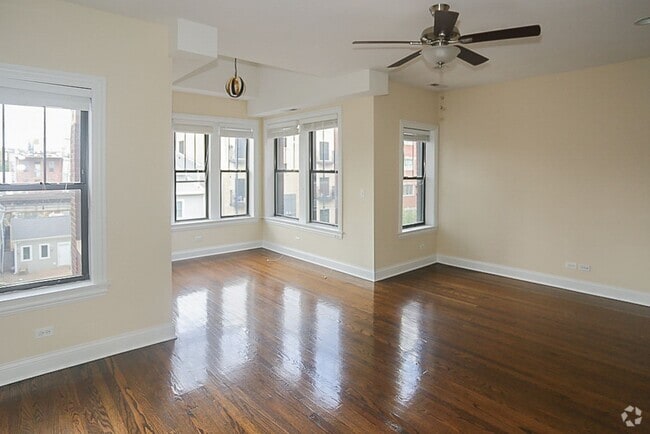 Building Photo - 3707 N Wilton Ave Rental