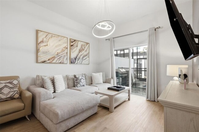 285 Famagusta Dr