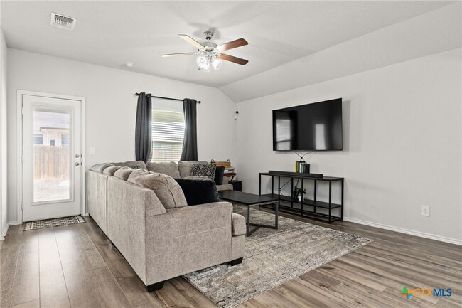 Building Photo - 2341 Aylesbury Dr Rental