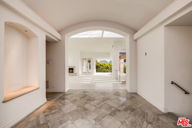 Photo - 1136 Calle Vista Dr