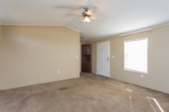 Photo - 15716 Country Way