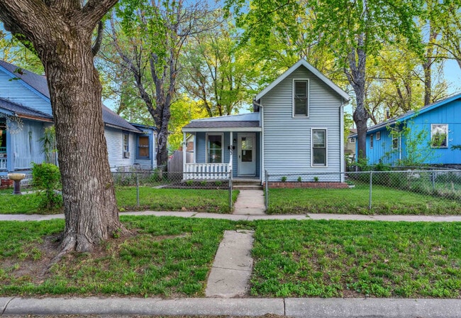 Building Photo - 333 Elm St