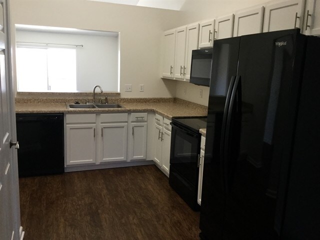 Photo - 7244 Sandown Ct