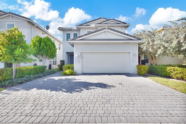 Building Photo - 4091 Pelicano Way