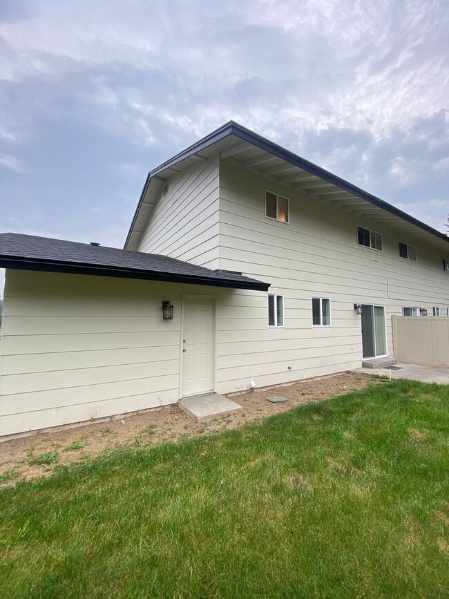Photo - 20/22 Poplar Ave. Unit 22