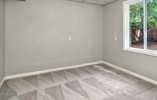 Photo - 4 bedroom delightful craftsman home in Cov...