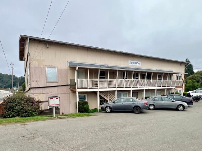 Building Photo - 93754 Unit 11