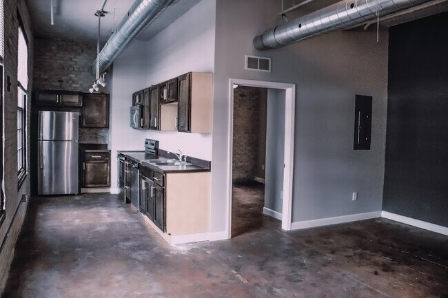 Photo - 402 E 4th St Unidad 304