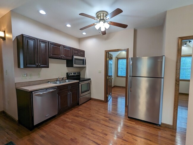 Building Photo - 216 County Rd Rental