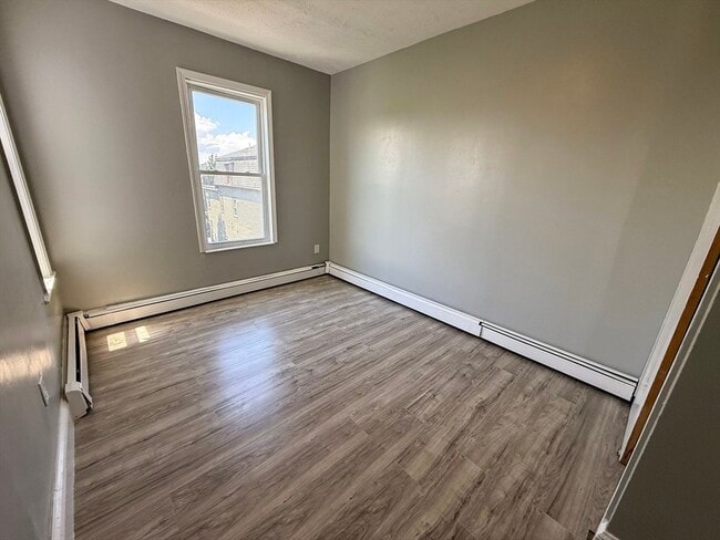 26 Alpine St Unit 3
