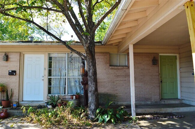 2310 Rebel Rd