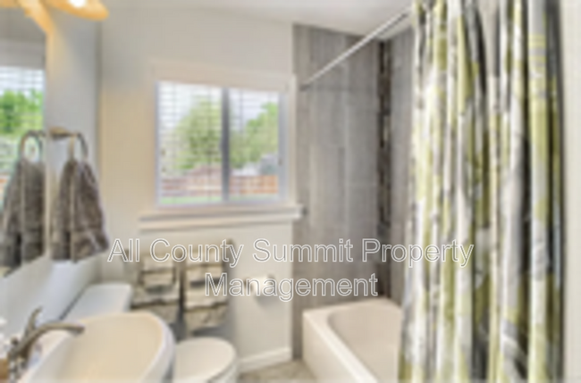 Photo - 425 S Harlan St