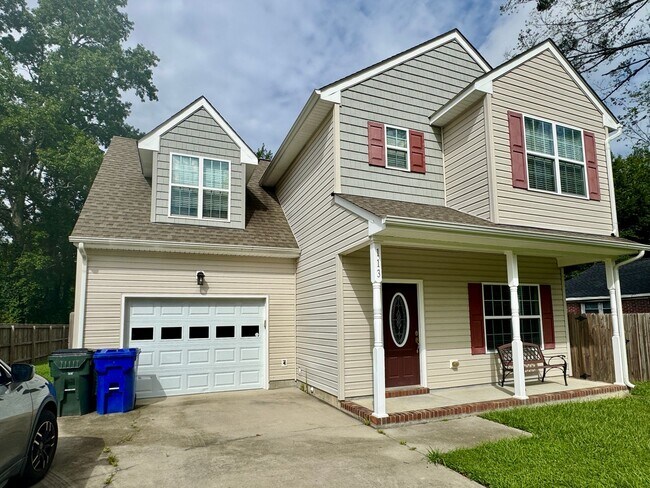 113 Crocker St