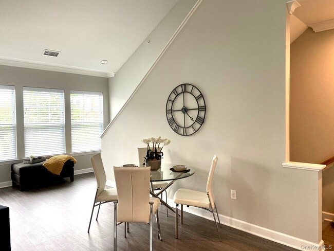 Photo - 495 Middle Country Rd Unit 14