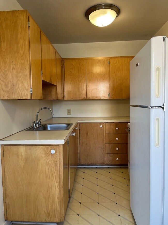 Photo - Hillcrest Apartments