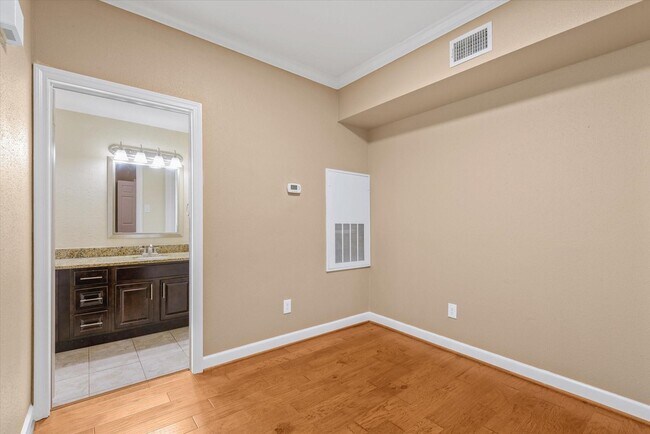 Photo - 2255 Braeswood Park Dr Unit 146