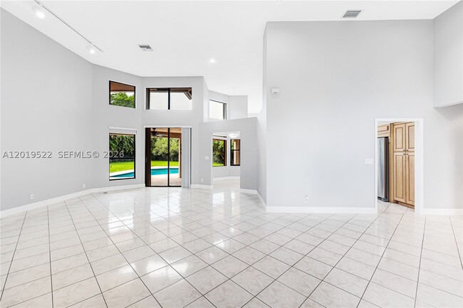 Photo - 1256 Manor Dr S