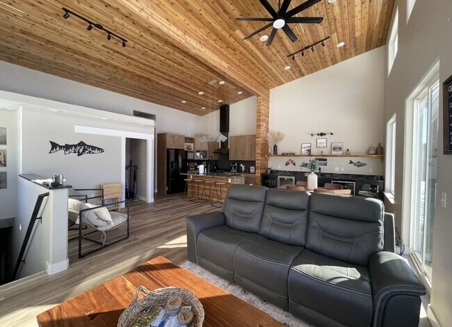 Photo - Soldotna Duplex Unidad 1