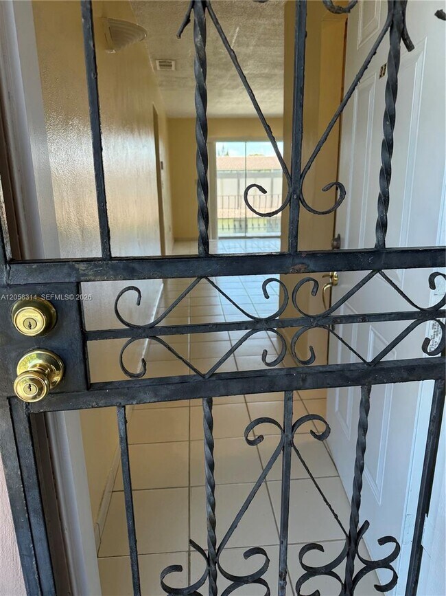 Photo - 10 SW 45th Ave Unit 33