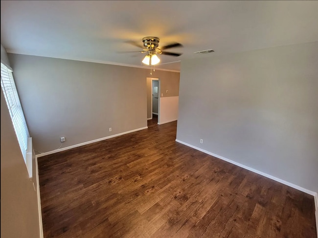 Photo - *COMING SOON* 2 Bedroom / 1 Bath Home South Side Lions Park!
