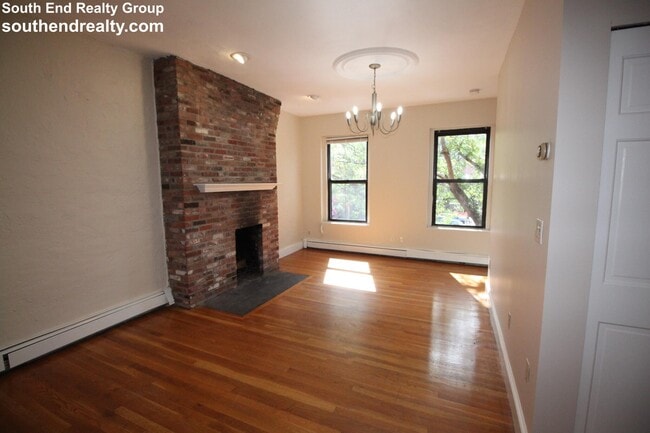 Building Photo - 11 Worcester St Unit #2