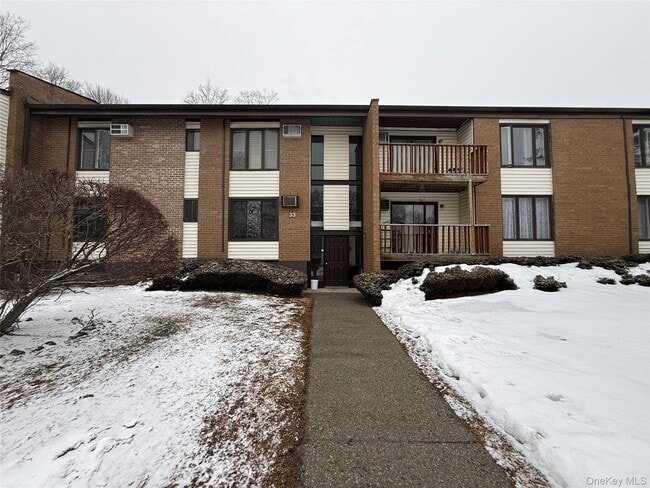 Building Photo - 3 Hook Rd Unit 33B