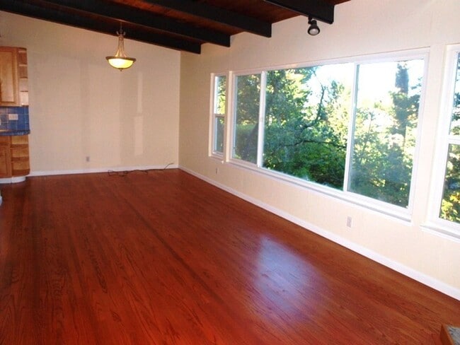 Photo - Pet Friendly Mill Valley Home w/ Hardwood floors and View