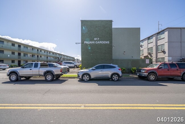 Building Photo - Cozy Town Living – Charming 2-Bed, 1-Bath