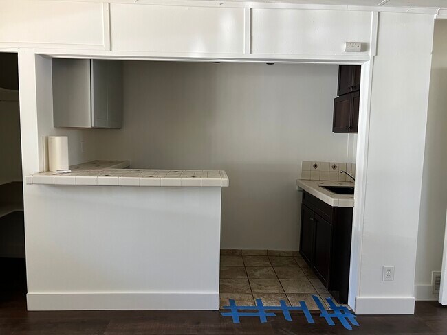 Photo - 5822 Willis Ave