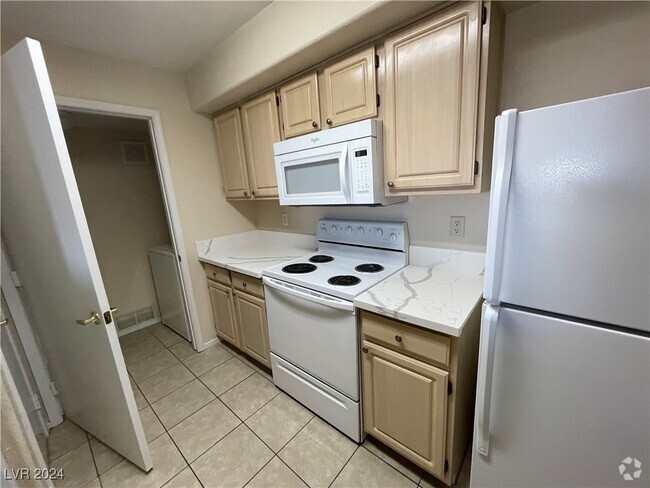 Building Photo - 555 E Silverado Ranch Blvd Unit 1161 Rental