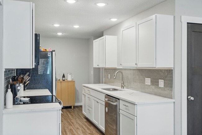 Photo - 927-933 Park Ave W Unidad 929