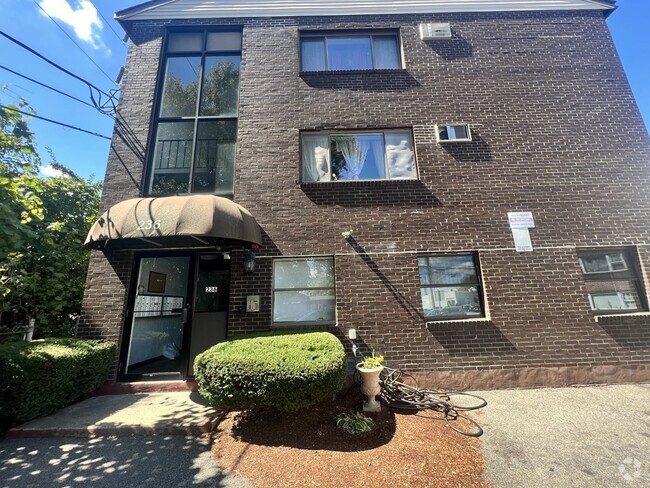 Building Photo - 236 Broadway Unit #4 Rental