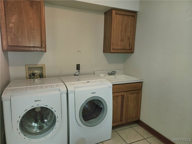 Building Photo - 36 Braunview Way Rental
