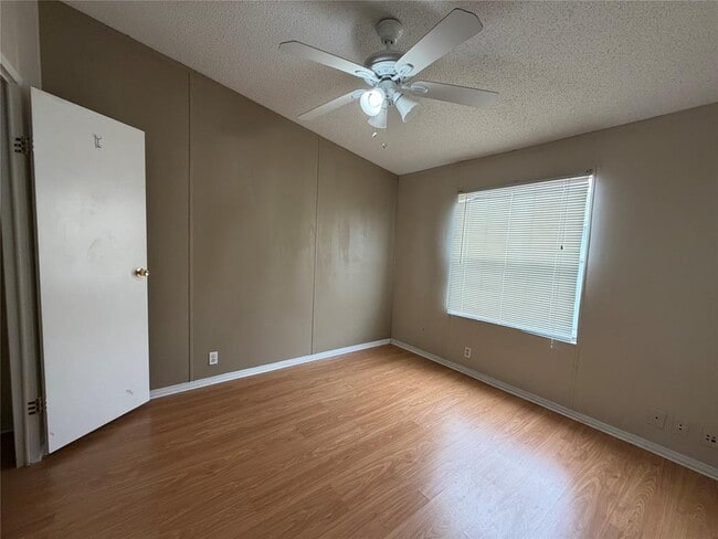 Photo - 12609 Dessau Rd