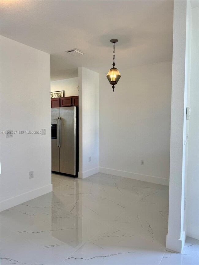 Photo - 2853 SE 1st Dr