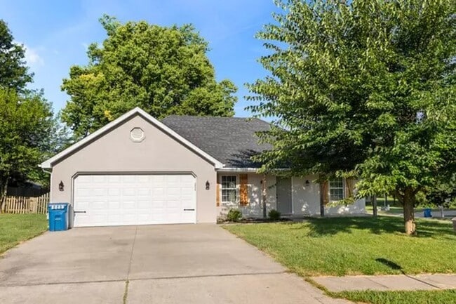 Photo - Fabulous 3 Bed 2 Bath House!