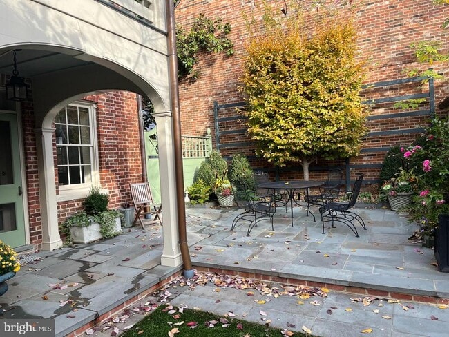 Photo - 413 Prince St Unidad 4