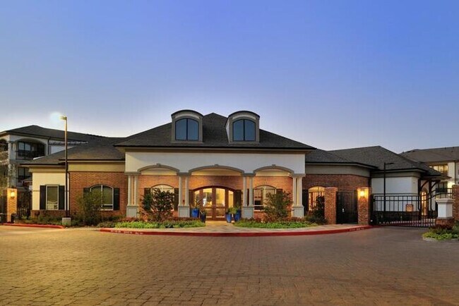 Photo - 2625 Harmony Pk Xing Unit b4