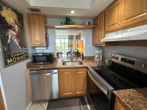 Photo - 110 Royal Pk Dr Unit Apt 4C