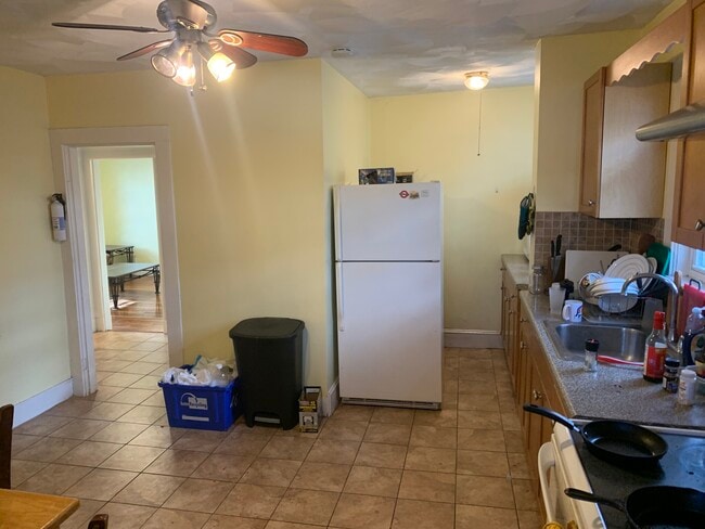 Photo - 46 Adamson St Unit 1