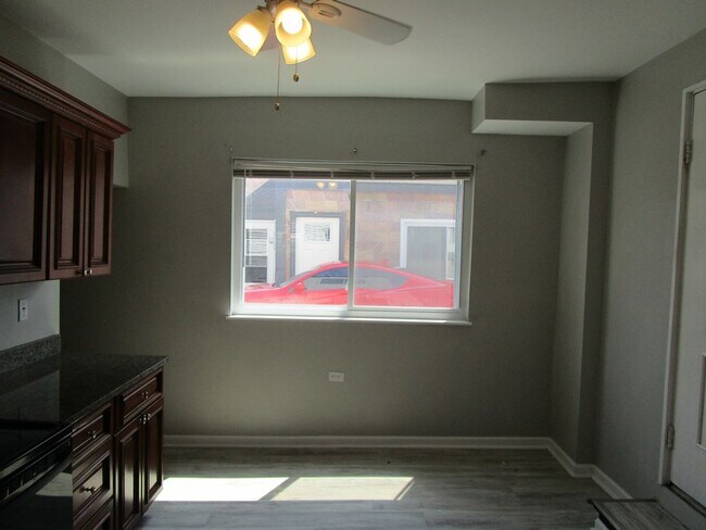Photo - UPDATED 1 BEDROOM, 1 BATH HOME + OFFICE IN...